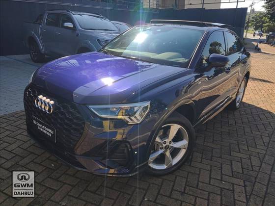 AUDI Q3 2.0 40 TFSI GASOLINA SPORTBACK PERFORMANCE BLACK QUATTRO TIPTRONIC